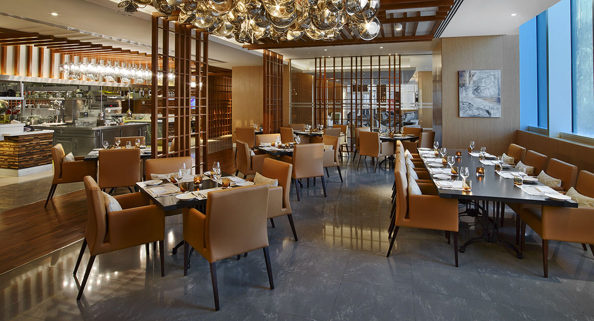V-Hotel-Dubai-Level-Seven-Restaurant